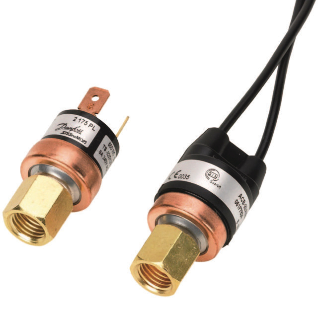 2363852 Pressostaat ACB 2UB506W 1/4" SAE -55°C/135°C 13/18 bar