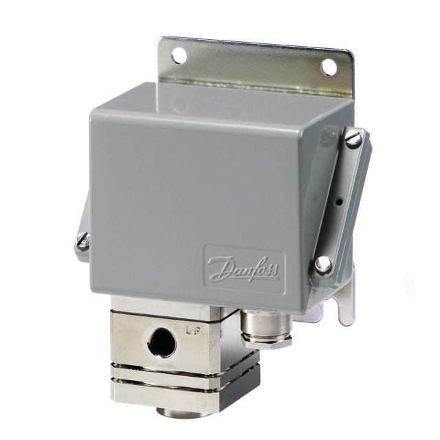 7345708 Pressostaat CAS155 G1/4 int. 0,2/2,5 bar